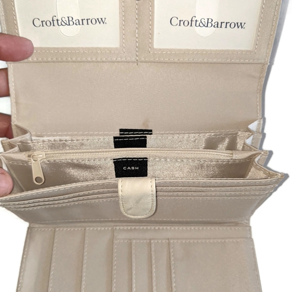 Croft and Barrow File Master Wallet - Picture 3 of 4